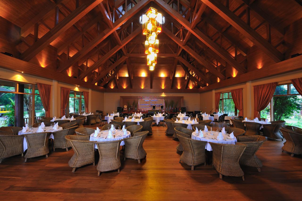Aureum Palace Hotel & Resort Inle Nyaung Shwe Buitenkant foto