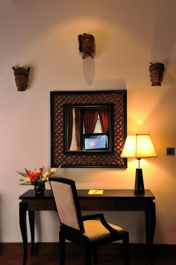 Aureum Palace Hotel & Resort Inle Nyaung Shwe Buitenkant foto
