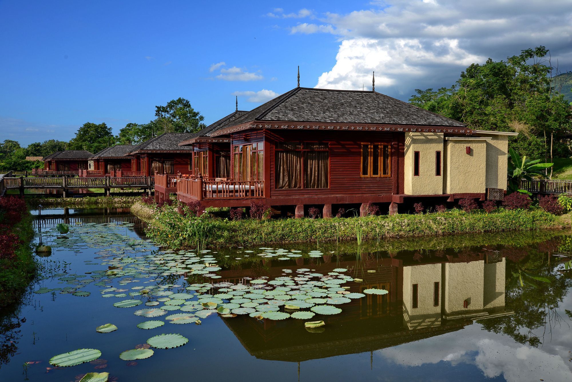 Aureum Palace Hotel & Resort Inle Nyaung Shwe Buitenkant foto